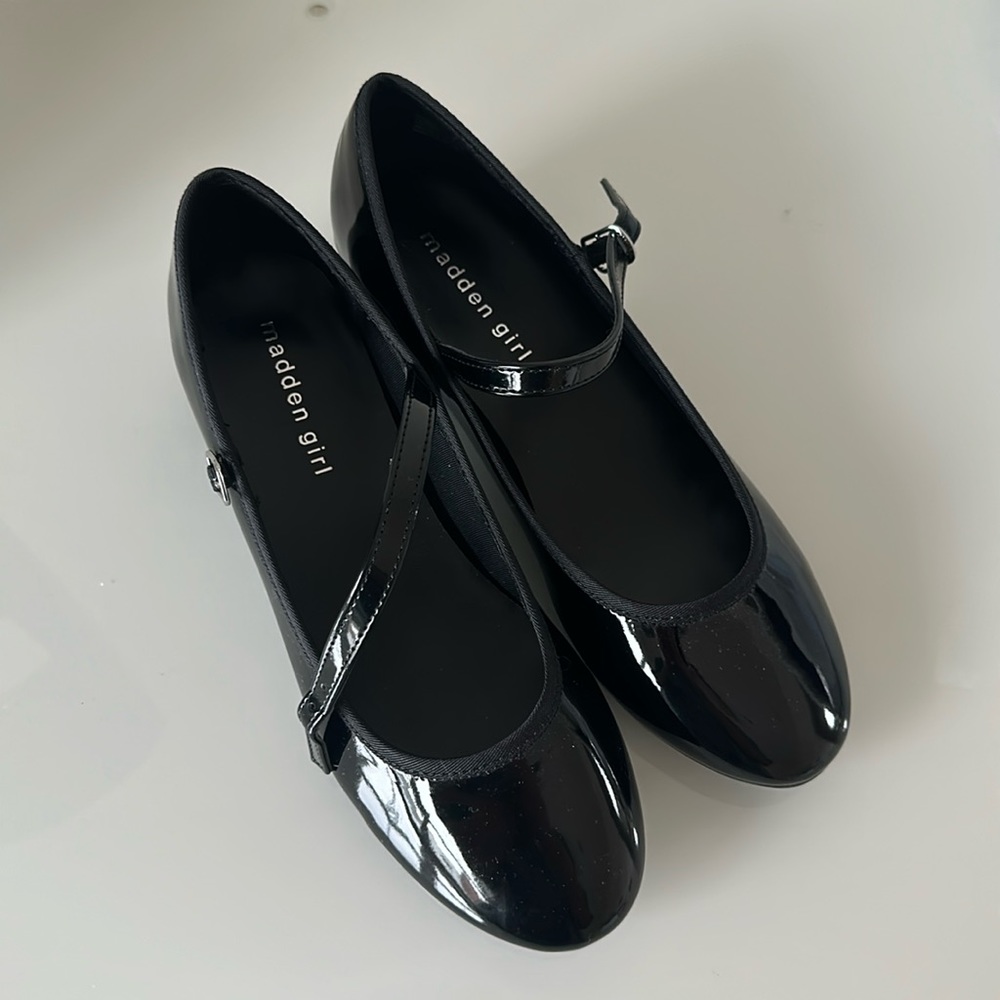 Madden girl ballet shoes size 7